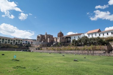 Cusco, Peru-Eylül 2017 yaklaşık: Plaza de Armas, Cusco, Peru, Güney Amerika 'daki katedral Kilisesi 