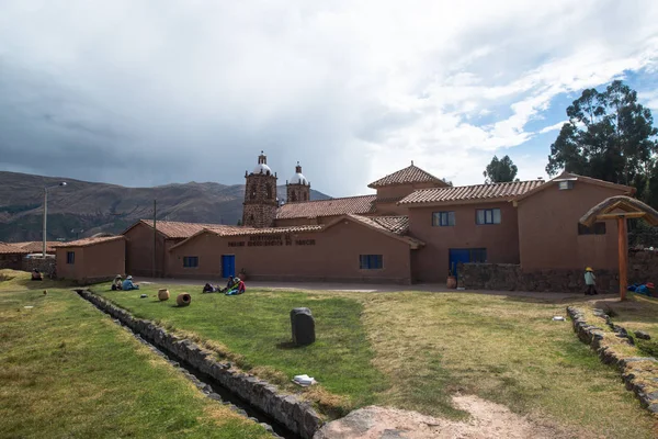 Cusco, Peru yakınlarındaki Raqch'i, Raqchi veya Wiracocha Tapınağı harabeleri. Güney Amerika