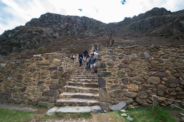 Ollantaytambo 2017 Eylül Peru Ollantaytambo Dağ Üzerinde Güneş Tapınağı Ile — Stok fotoğraf