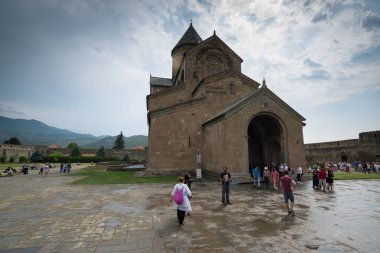 Mtskheta, Georgia, yaklaşık Eylül 2018: Mtskheta, Gürcistan'daki Svetitskhovel katedrali