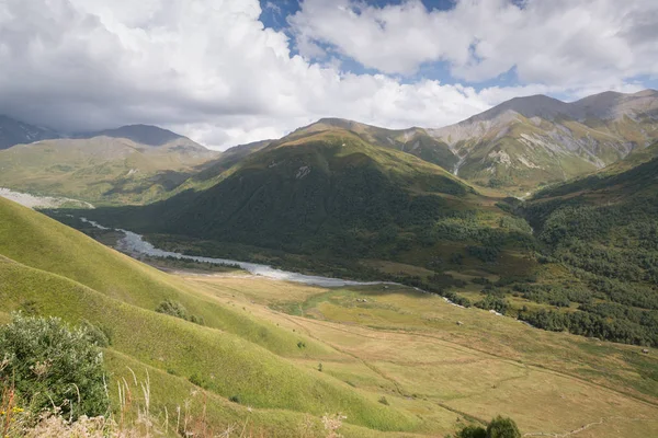 Vista Sobre Río Adishchala Cerca Aldea Adishi Svaneti Georgia —  Fotos de Stock