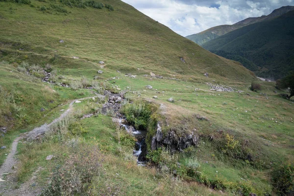 Bela Natureza Trekking Adishi Para Ushgili Svaneti Geórgia — Fotografia de Stock