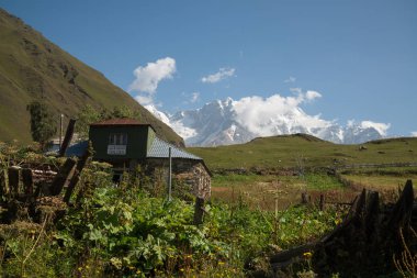 Samegrelo-Zemo Svaneti, Georgia 'da murkmeli köyü. UNESCO Dünya Mirası