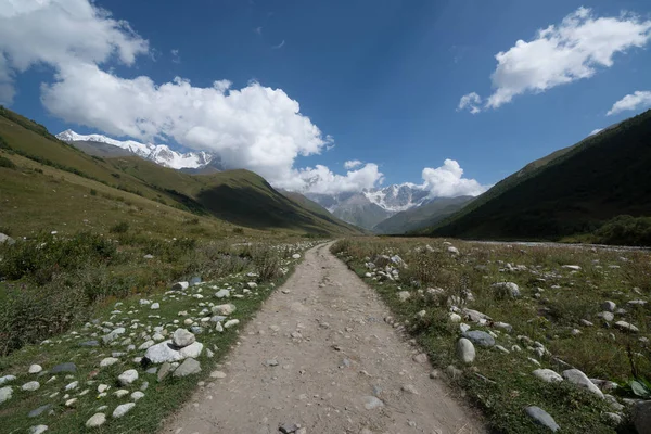 Viajando Estrada Ushguli Para Shkhara Geleira Geórgia — Fotografia de Stock