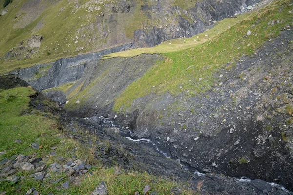 Stepantsminda (Kazbegi), Gürcistan bölgesindeki güzel doğa ve dağlar 