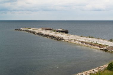 İsveç'te Oresund Köprüsü yakınlarındaki nehir görünümü
