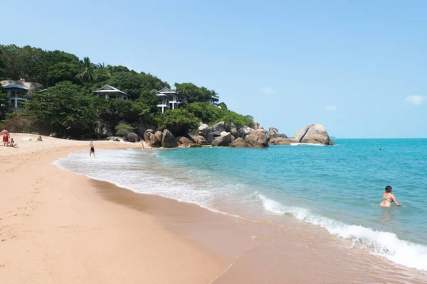 Koh Samui, Tayland, Circa Şubat 2016: Koh Samui, Tayland'daki Lipanoi plajının manzarası 