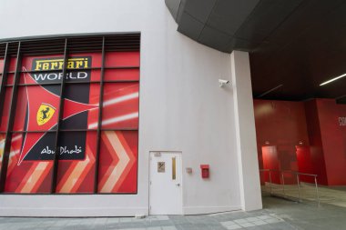 Dubai - 10 Haziran 2014 Abu Dabi Ferrari Dünya Tema Parkı