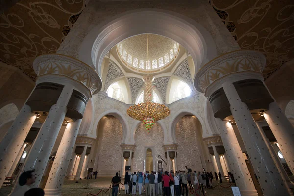 Abu Dhabi Emiratos Árabes Unidos Junio 2014 Mezquita Sheikh Zayed — Foto de Stock