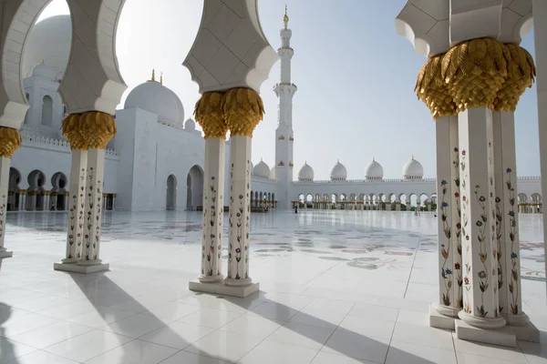 Abu Zabi Zjednoczone Emiraty Arabskie Czerwca 2014 Wielki Meczet Szejka — Zdjęcie stockowe