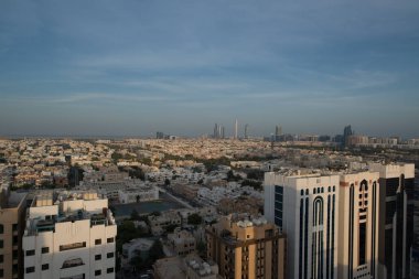 Abu Dabi, Bae Kule binaları ile şehir şehir
