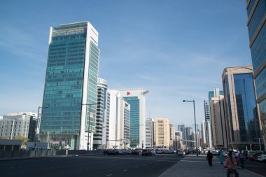 Abu Dabi - 16 Haziran 2014 - 16 Haziran 2014'te Abu Dabi'de Shining Towers binası