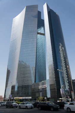 Abu Dabi - 16 Haziran 2014 - 16 Haziran 2014'te Abu Dabi'de Shining Towers binası