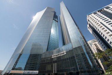 Abu Dabi - 16 Haziran 2014 - 16 Haziran 2014'te Abu Dabi'de Shining Towers binası