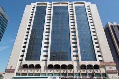 Abu Dabi - 16 Haziran 2014 - 16 Haziran 2014'te Abu Dabi'de Shining Towers binası