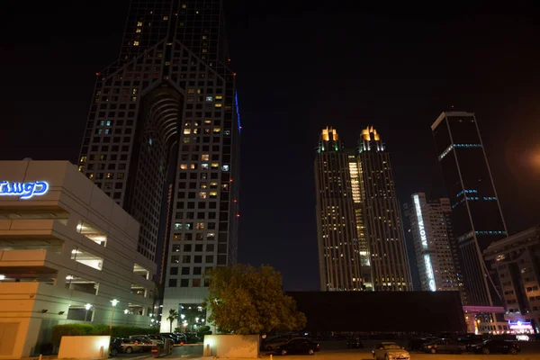 Abu Dhabi Junho 2014 Dubai Cena Noturna Centro Com Edifícios — Fotografia de Stock