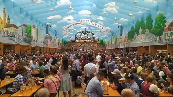 Munich Germany September 2019 People All World Oktoberfest 2019 Munich — Stock Photo, Image