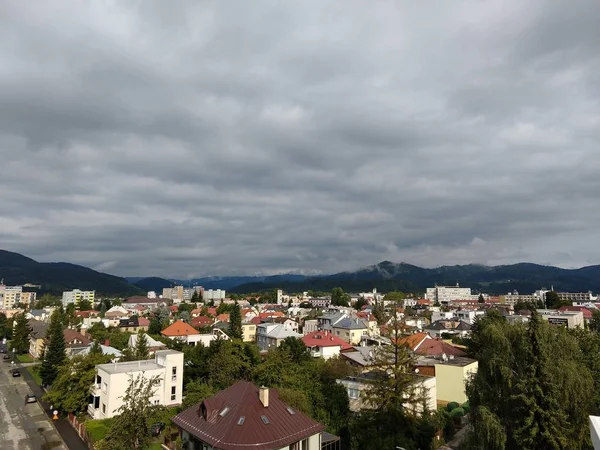 Blick Auf Gebäude Der Stadt Sommertag — Stockfoto