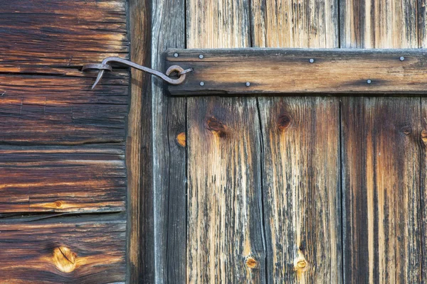 Vintage Hasp Worn Wooden Door — Stock Photo, Image
