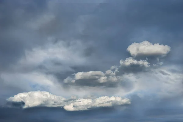 Nuvens Brancas Com Efeito Céu Azul — Fotografia de Stock