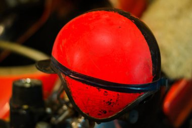 Garadge Vintage kırmızı motosiklet kask