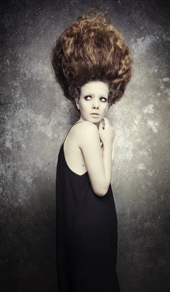 Retrato Chica Con Peinado Loco — Foto de Stock