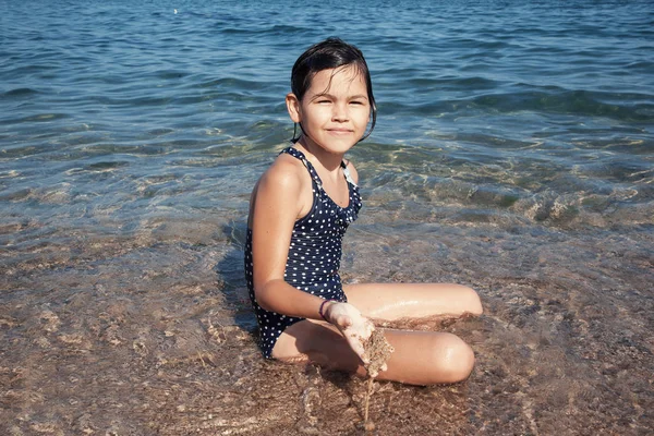 Asiatische Mädchen Auf Die Strand — Stockfoto