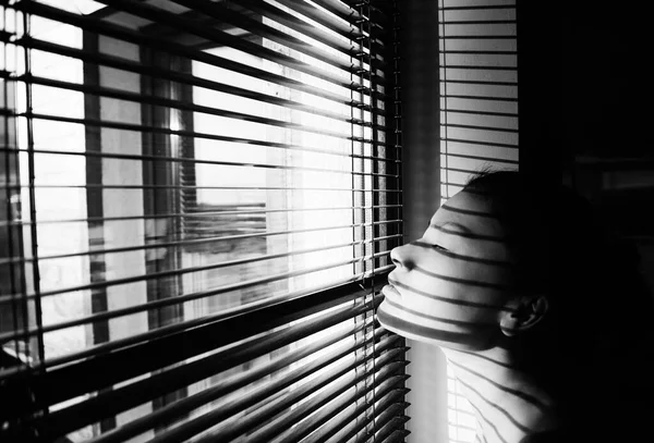 Portrait Young Woman Looking Sun Blinds Window Shutter — Stock Photo, Image