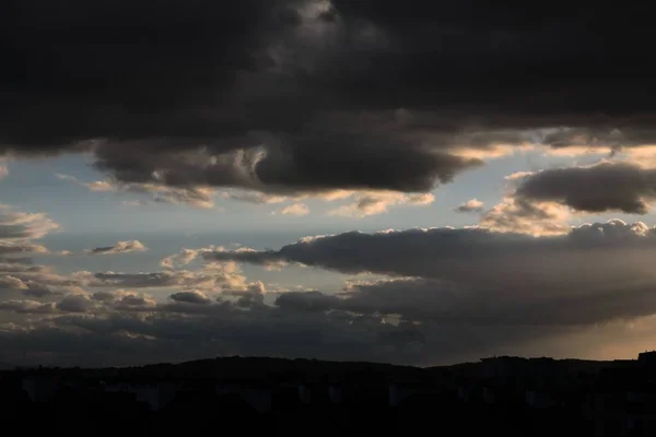 Bulutlu Gökyüzünün Manzarası — Stok fotoğraf