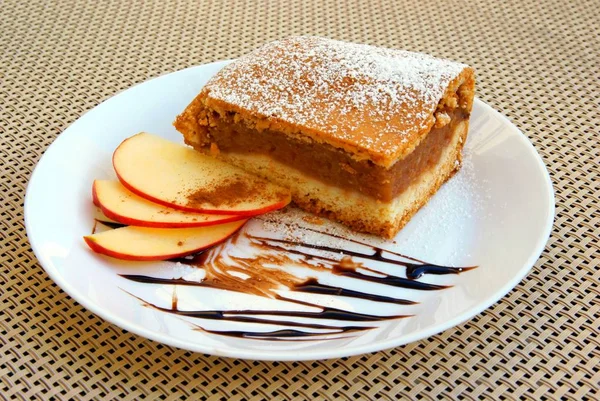 Шматок Яблучного Пирога Смачний Десерт — стокове фото