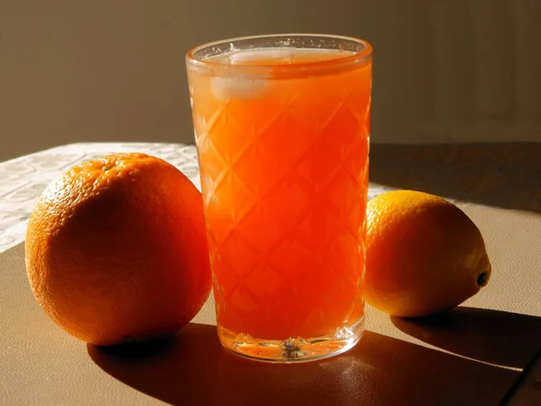 Orangensaft Als Schmackhaftes Und Köstliches Getränk — Stockfoto