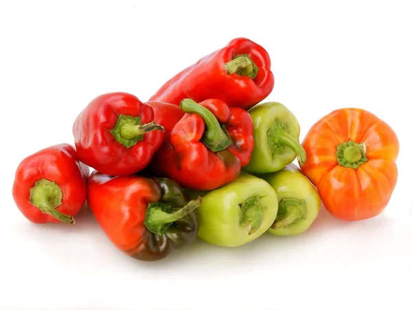 Pimientos Multicolores Como Vegetales Sabrosos Saludables Para Ensalada Cocina — Foto de Stock