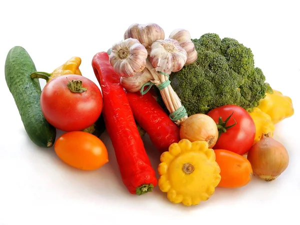 多种色彩斑斓的蔬菜 用于烹调食物或沙拉 — 图库照片