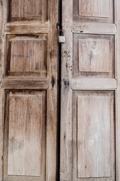 Bakgrund av grunge Wood Door — Stockfoto