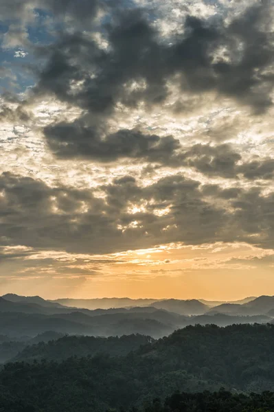 Landscape of mountain with sunset and clouds sky — Stock Photo, Image