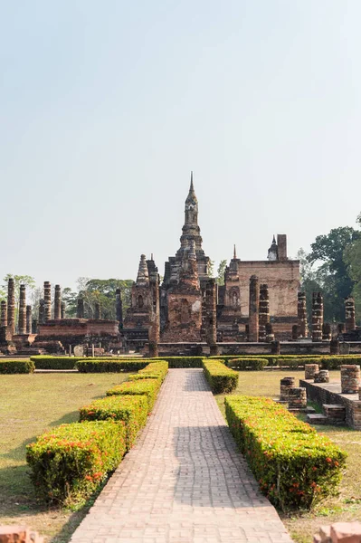 Wat Mahathat w parku historycznym Sukhothai, Tajlandia — Zdjęcie stockowe