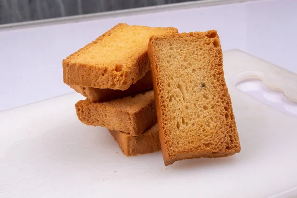 Latte al forno o fette biscottate o pane tostato — Foto Stock