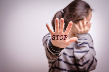 Kadınlar, insan hakları günü, Özgürlük kavramı, yalnız, üzüntü, duygusal karşı şiddete son.