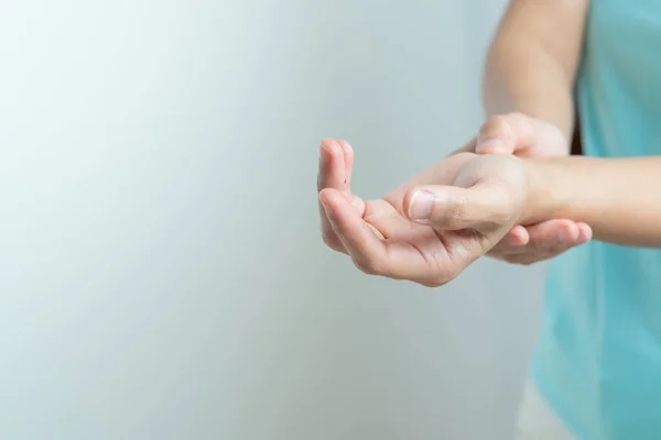 Woman Wrist Arm Pain Office Syndrome Healthcare Medicine Concept — Stock Photo, Image