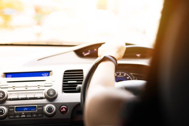 Güvenli sürüş, hız kontrolü ve yoldaki güvenlik mesafesi, güvenli sürüş