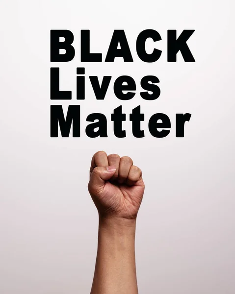 Black Lives Matter Com Punho Forte Como Sinal Black Power — Fotografia de Stock