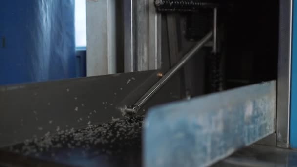 Équilibrage de roue de voiture dans le service de pneus .