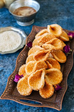 Bal ve susam babouches - popüler Arapça tatlı. Arap ve Ortadoğu gıda kavramı