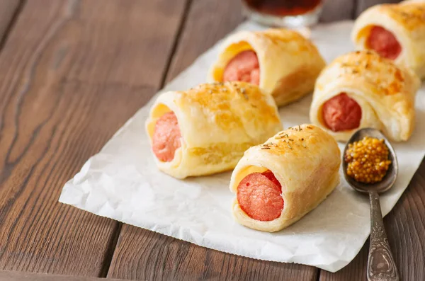 Pigs Planket Puff Pastry Rolls Sausages Wooden Background Fast Food — Stock Photo, Image