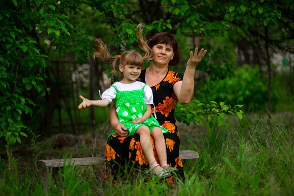 Happy Grandmother Little Granddaughter Sitting Summer Park — Stock Photo, Image