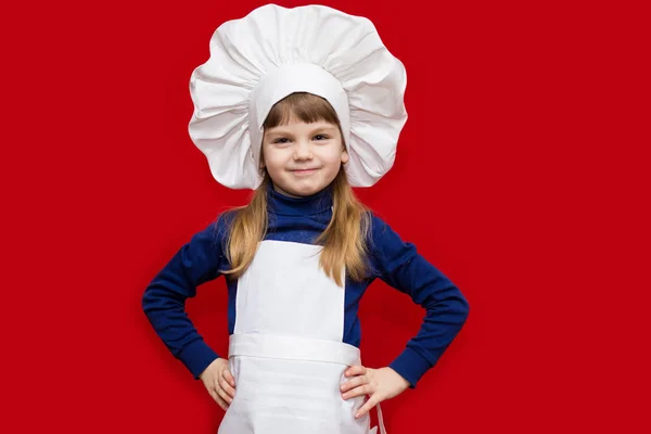 Retrato Menina Bonita Forma Cozinheiro Isolado Vermelho Chefe Cozinha Conceito — Fotografia de Stock