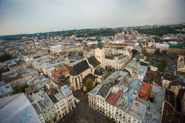 Widok Lotu Ptaka Stare Miasto Europejskie Deszczowe Chmury Tle — Zdjęcie stockowe