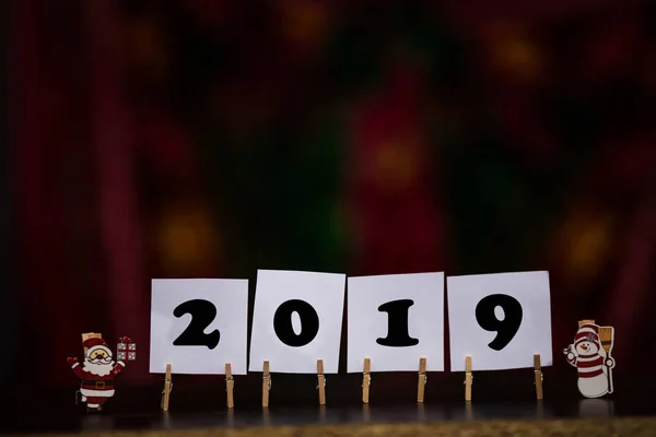 Garland Bokeh Arka Plan Üzerinde Mutlu Yeni Yıl 2019 Metinle — Stok fotoğraf