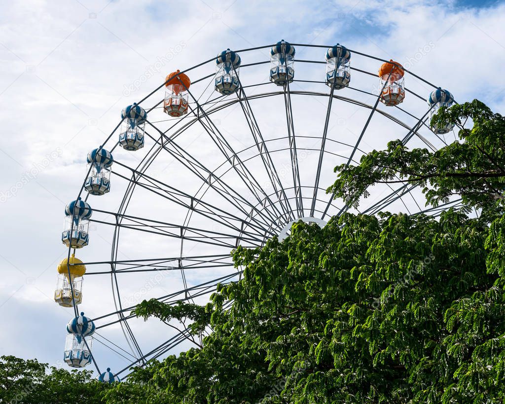 PHETCHABURI, JUNE 10, 2018 : Big Ferris wheel at Santorini Park Cha-Am Phetchaburi, in thailand