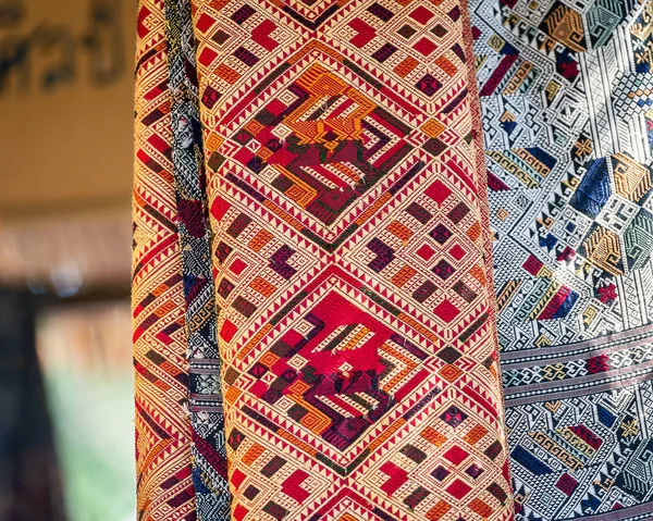 Ręcznie Wykonane Tajskie Tkaniny Macierzystego Tajlandii Tajskie Tkaniny Macierzystego Dostępne — Zdjęcie stockowe